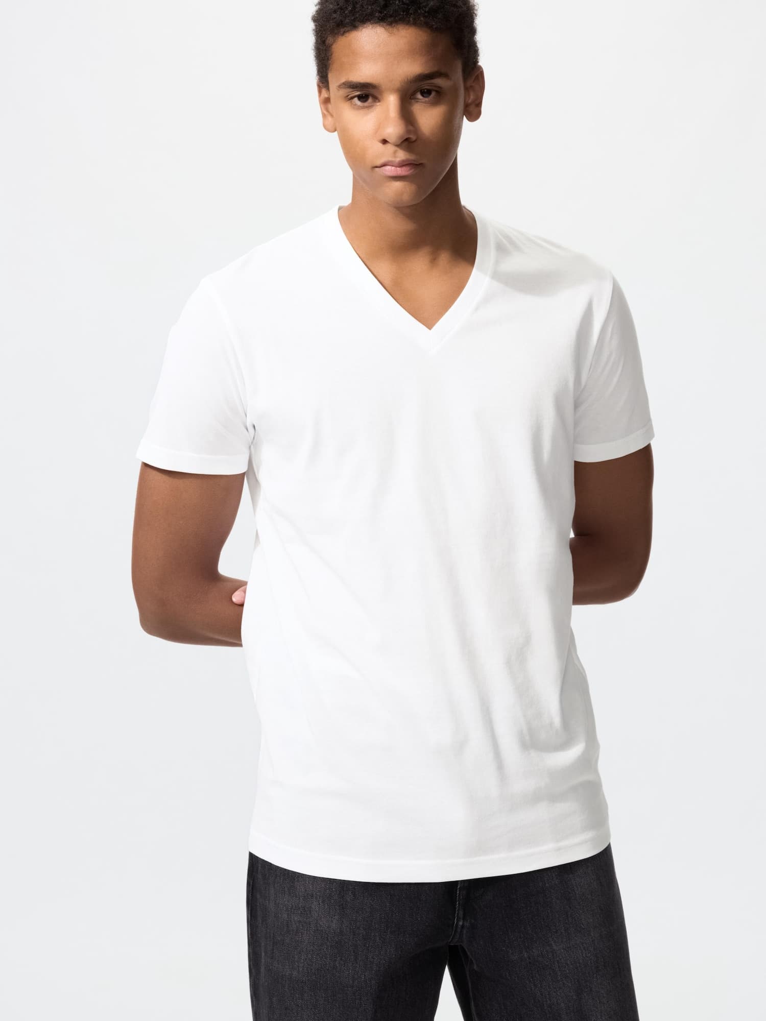 ドライカラーVネックTシャツ