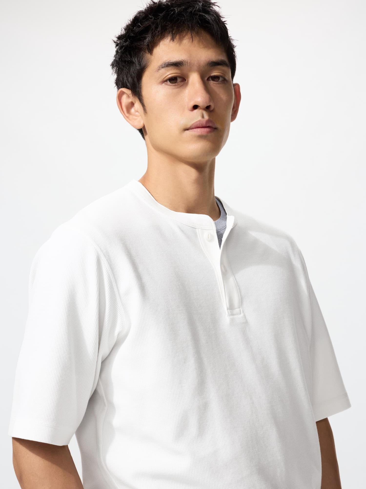 ドライワッフルヘンリーネックTシャツ